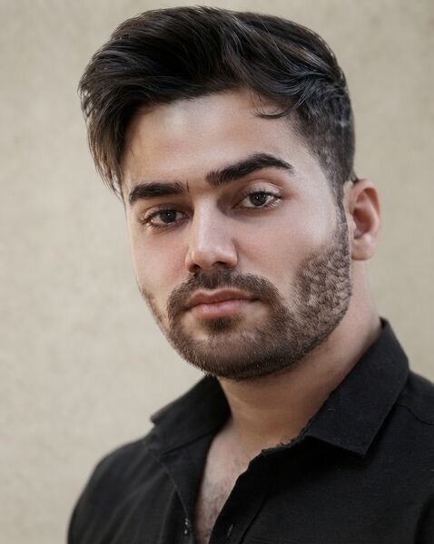 پرونده:Rashid Dinavari.jpg