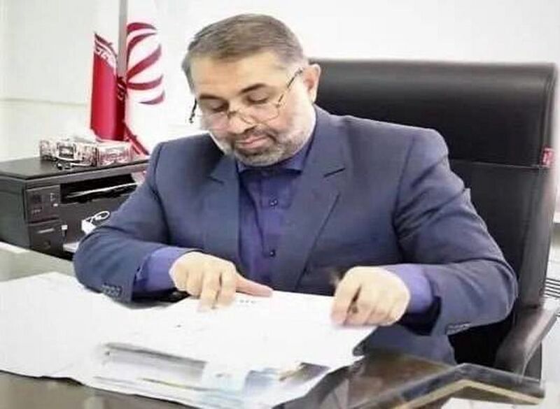 پرونده:Ali Qanat Karmavardiani.jpg
